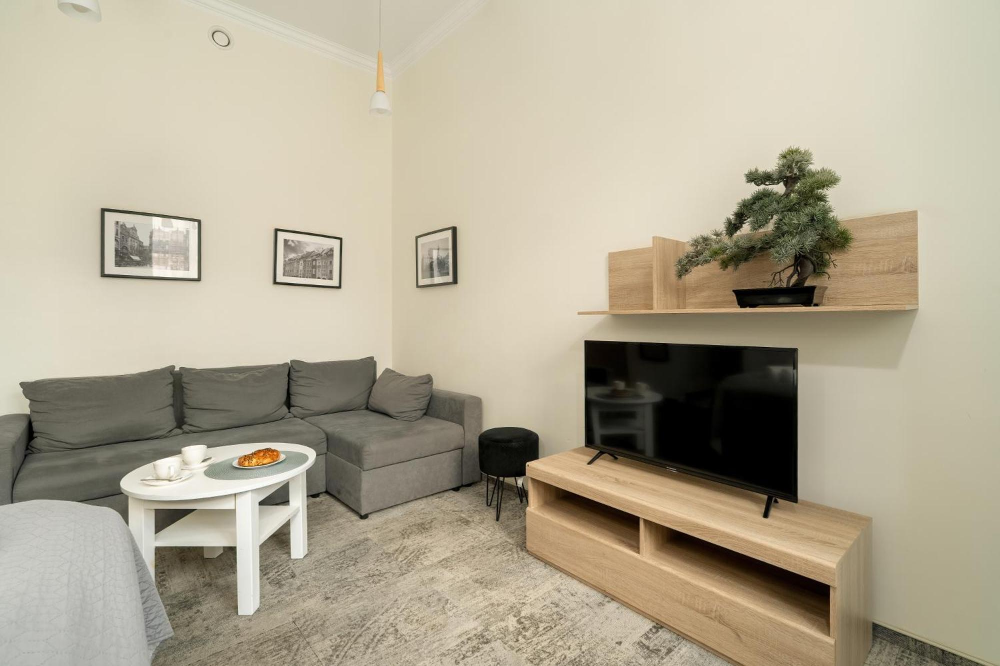 Jasne Studia Very Berry W Centrum Poznania By Renters * Poznań