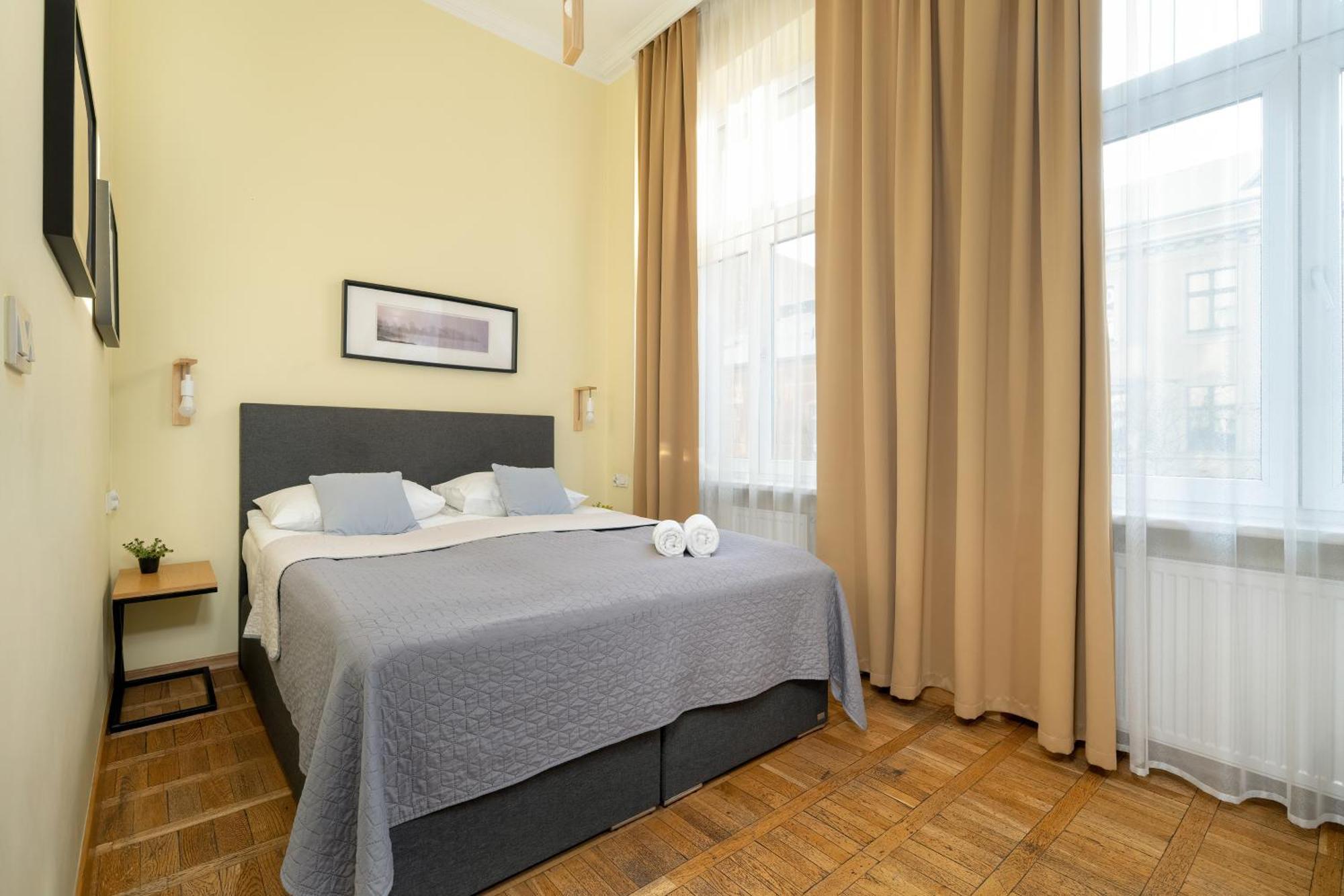 Apartament Jasne Studia Very Berry W Centrum Poznania By Renters *