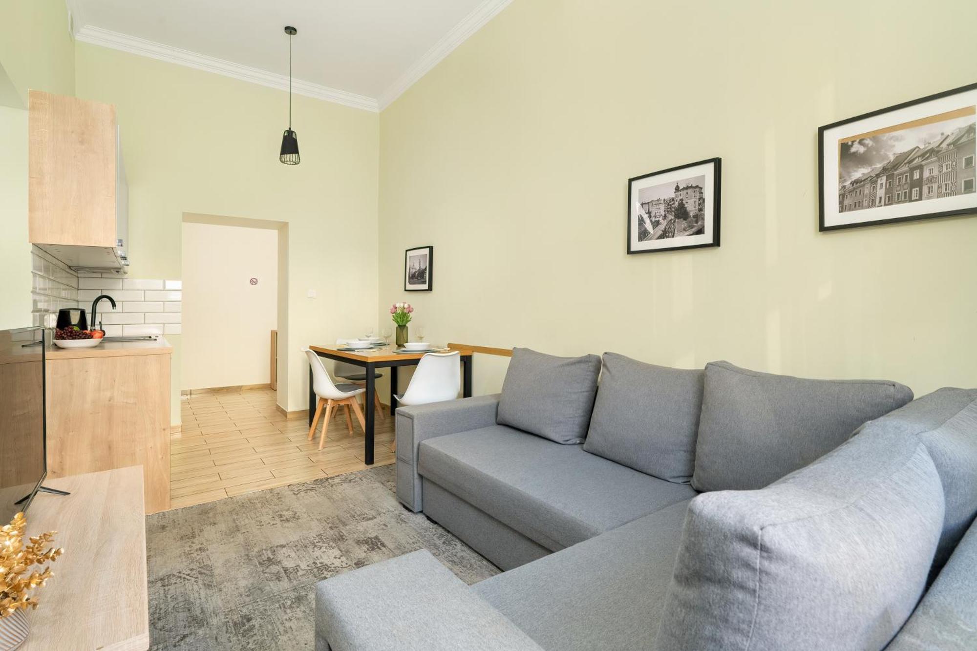 Apartament Jasne Studia Very Berry W Centrum Poznania By Renters